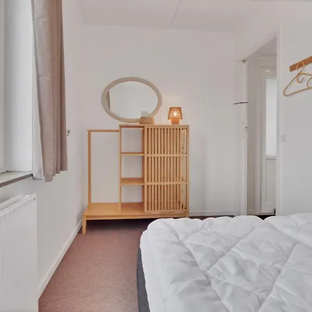 Paen Og Hyggelig Indrettet Sj3201 Daire *